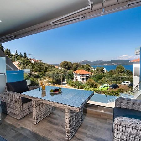 Blue House Luxury Apartment Никиана Экстерьер фото