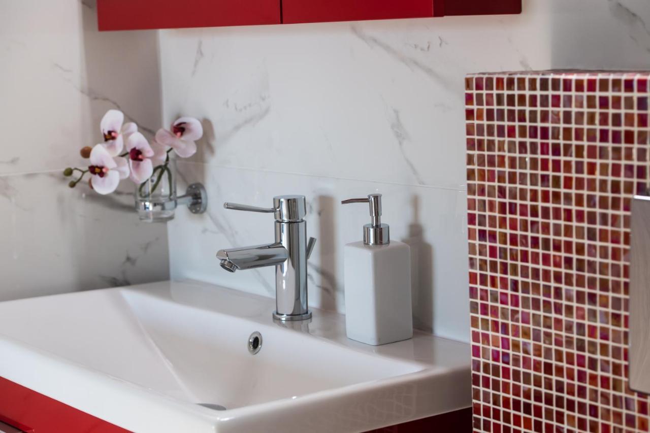 Blue House Luxury Apartment Никиана Экстерьер фото